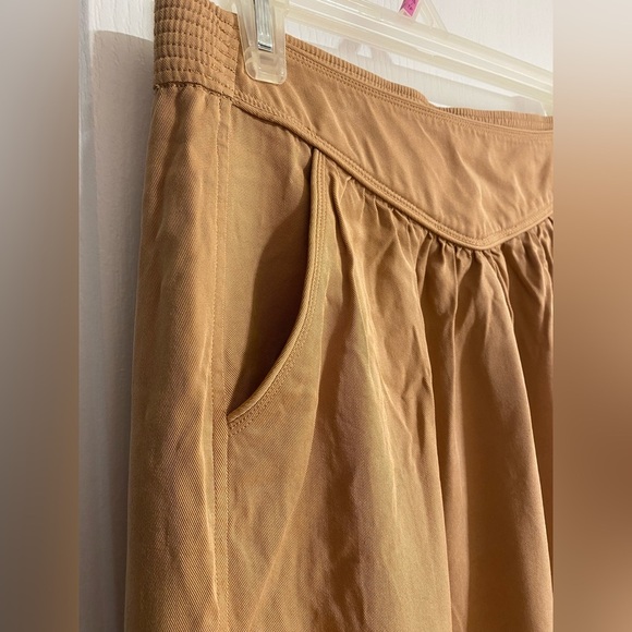 Aritzia Wilfred Gabrielle Midi Coastal Beige Slits Pockets Skirt Size XXS - Picture 5 of 9
